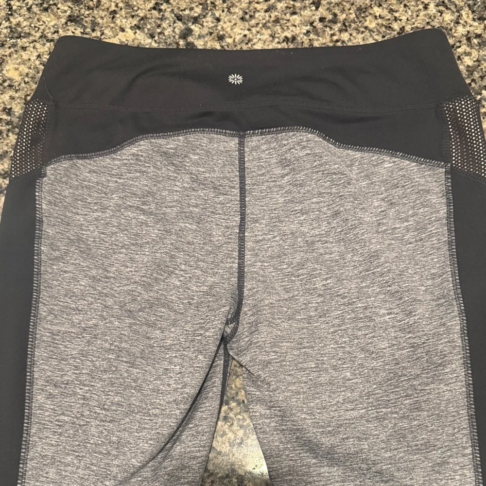Women’s Grey & Pink  Leggings size Large